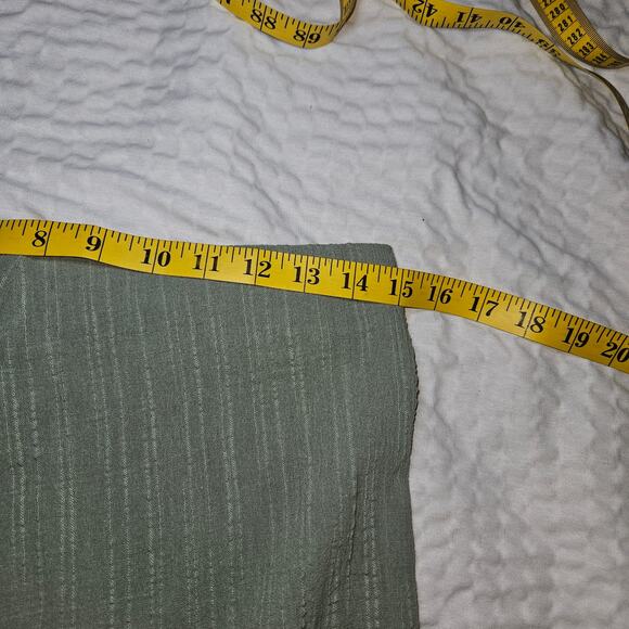 Cotton On Mini Skirt Womens S Sage Green Textured 100% Cotton A-Line Minimalist - Picture 6 of 8